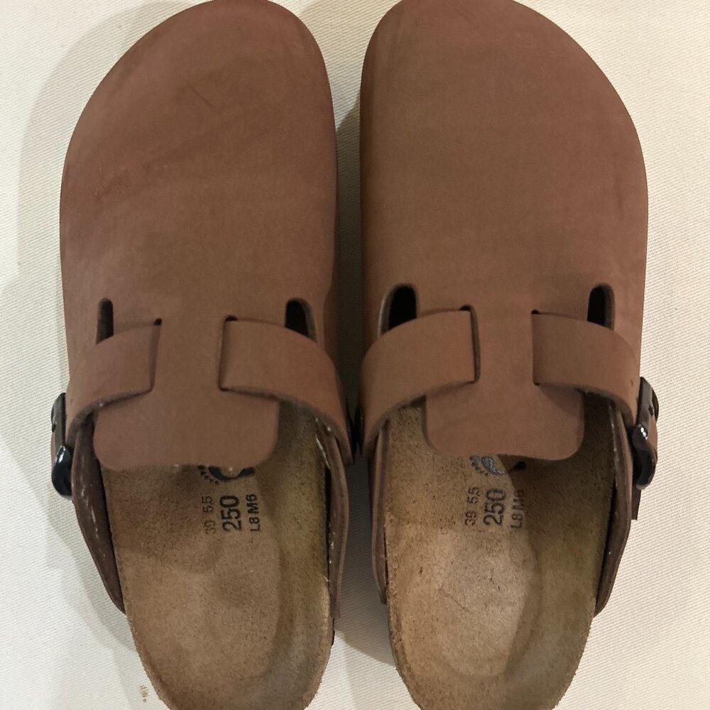 Birki's by Birkenstock L8 M6 Clogs